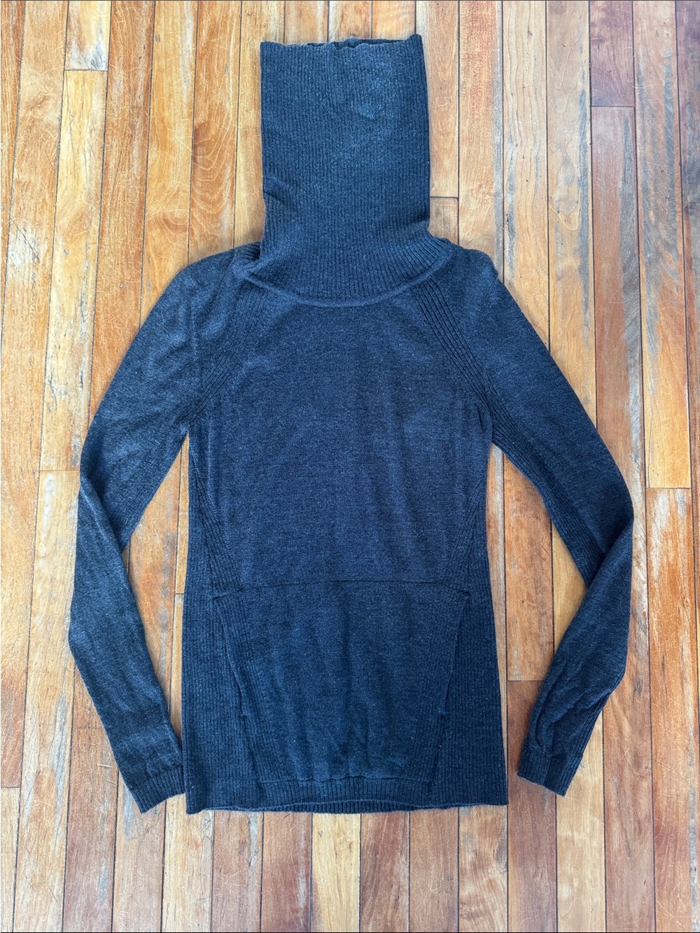 Lululemon Charcoal Gray Turtleneck Sweater